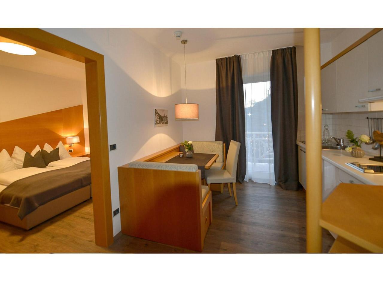 Apparthotel Central Sand in Taufers Exteriör bild